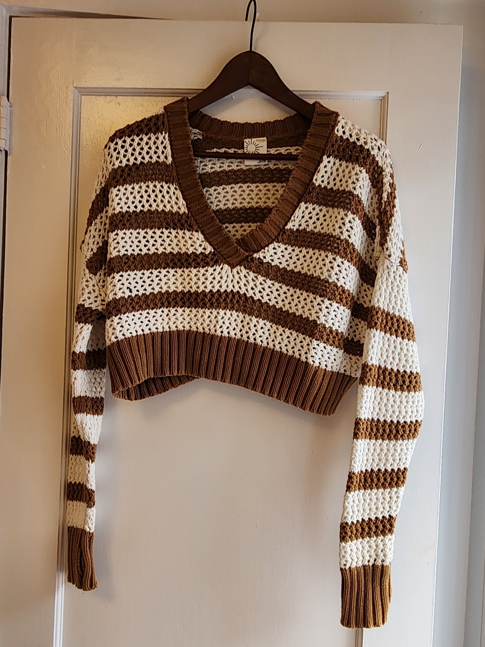 Striped Crochet V-Neck Crop Sweater - Brown & Cream